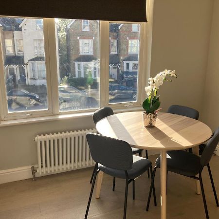 Splendid 2 Bed Flat With Private Terrace In Wimbledon - 2 The Queens Apartment London Luaran gambar