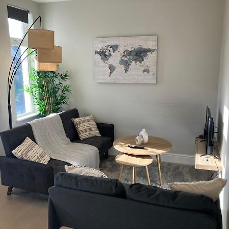 Splendid 2 Bed Flat With Private Terrace In Wimbledon - 2 The Queens Apartment London Luaran gambar