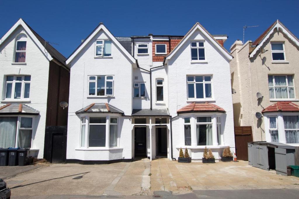 Splendid 2 Bed Flat With Private Terrace In Wimbledon - 2 The Queens Apartment London Luaran gambar