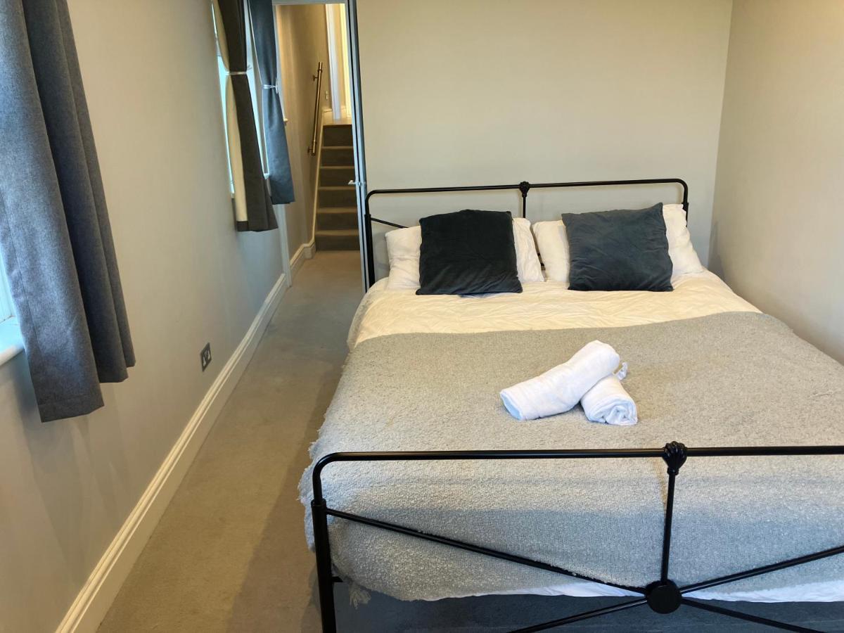 Splendid 2 Bed Flat With Private Terrace In Wimbledon - 2 The Queens Apartment London Luaran gambar
